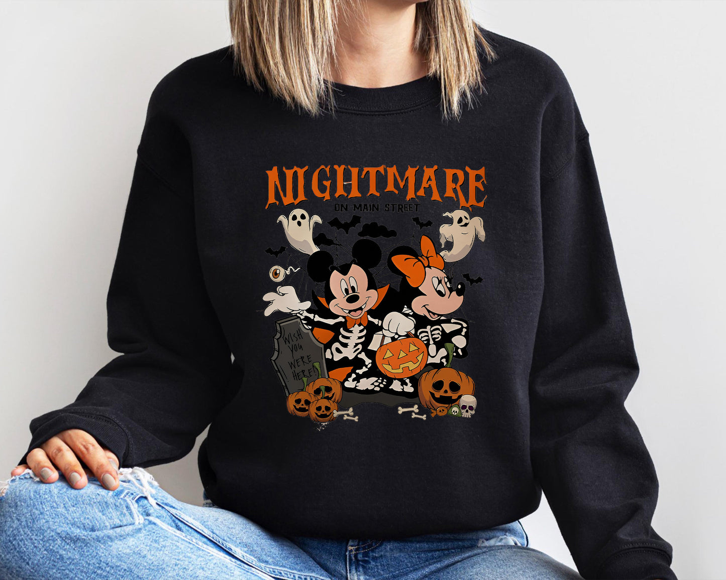 Nightmare On Main Street Sweatshirt, Vintage Disney Halloween Sweater, Retro Halloween Sweater, Halloween Party Sweat, Ghost Halloween Sweat.