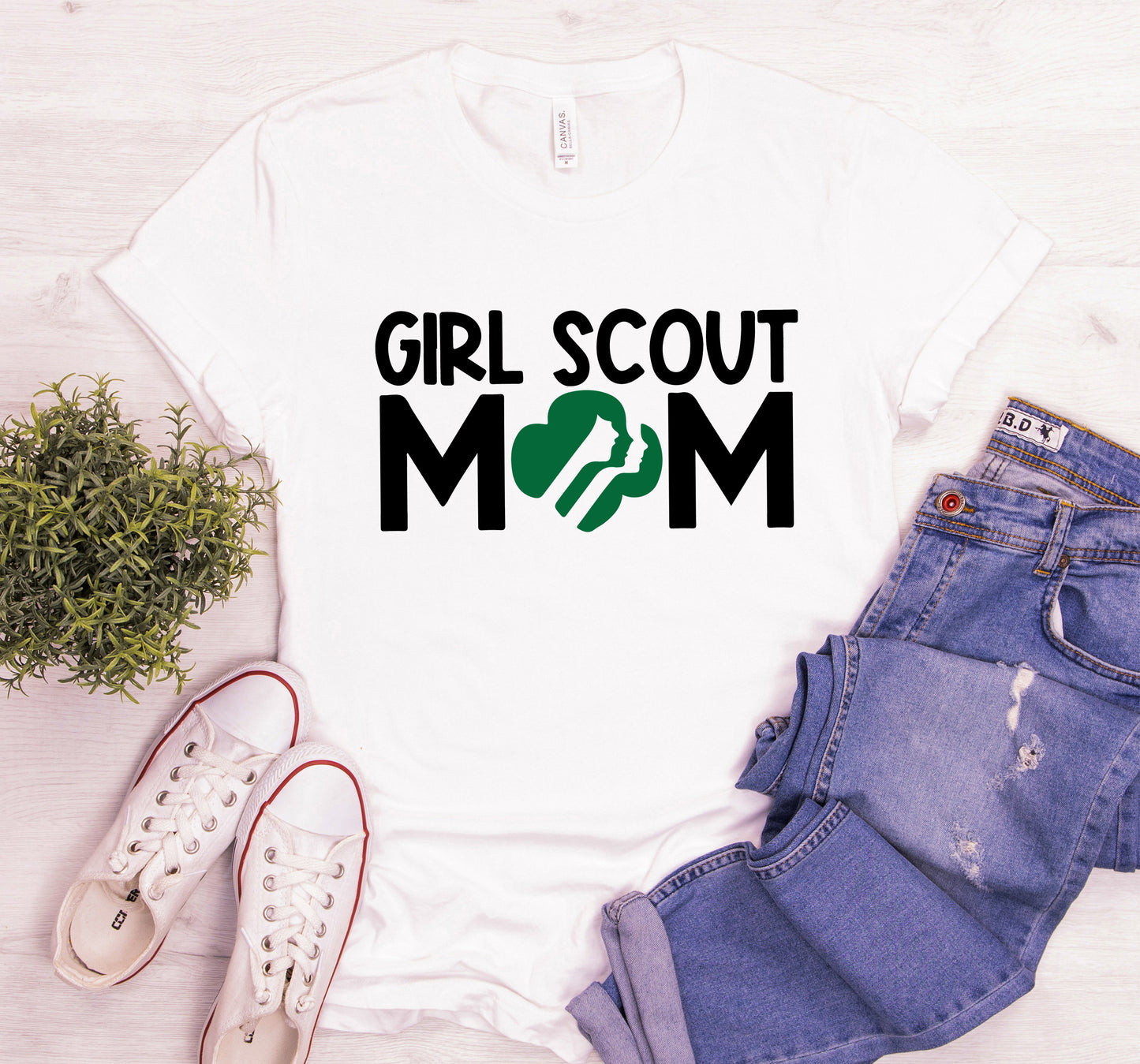 Girl Scout Mom T-Shirt - Comfortable and Stylish Mother's Day Gift