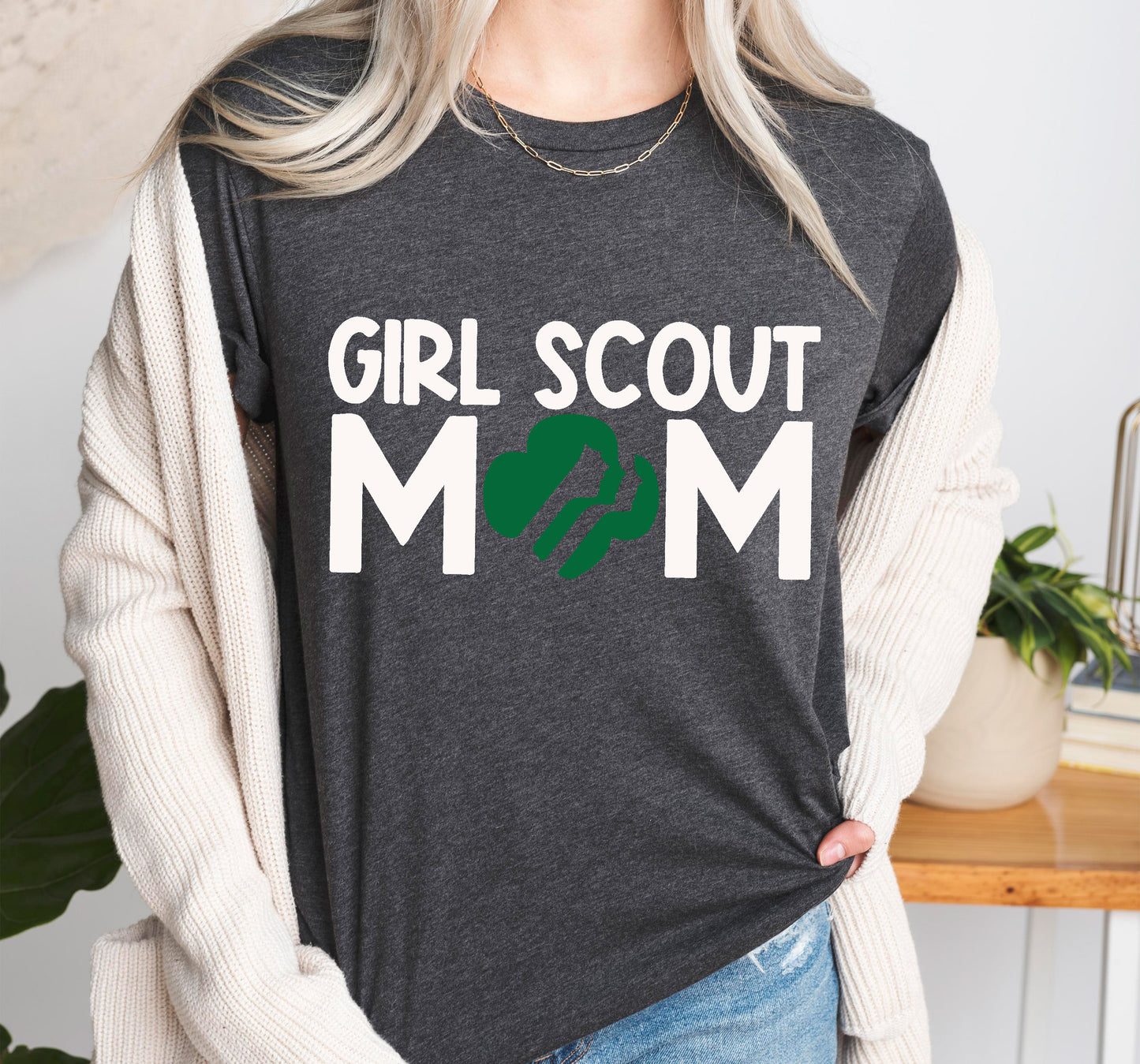 Girl Scout Mom T-Shirt - Comfortable and Stylish Mother's Day Gift