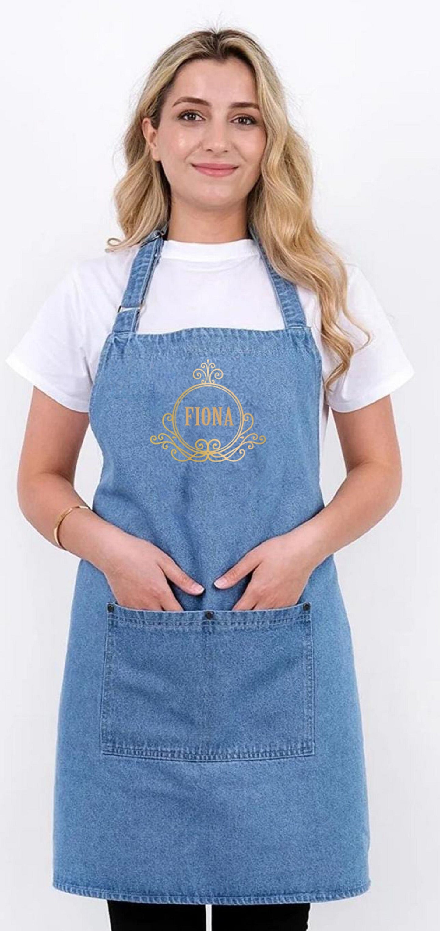 Personalized Denim Apron with Pockets: Custom Logo, Perfect for Hairdressers, Women, Men, and Kitchen Enthusiasts!