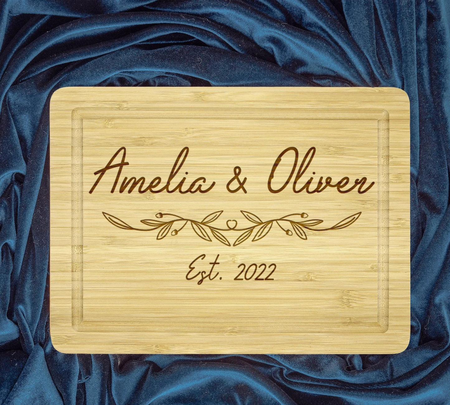 Personalized Couple Cutting Board - Wedding Cheese Board, Ideal Gift for Anniversary and Christmas, Perfect Newlywed Gift for Couples Home Decor